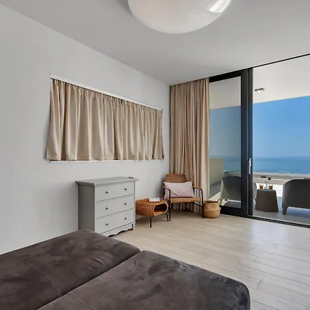 Вілла Nina 2, *