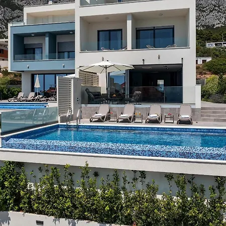 Вілла Nina 2, Макарська