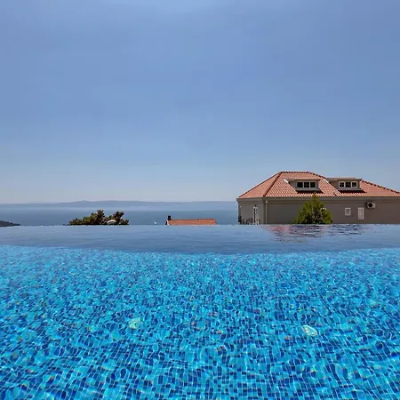 Nina 2, Villa Makarska