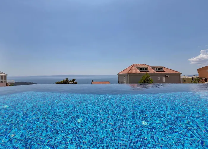 Nina 2, Villa Makarska