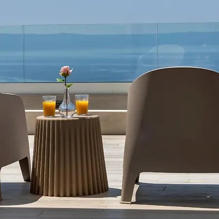 Nina 2, * מאקרסקה